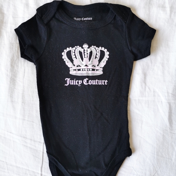 4 Juicy Couture onsies - Picture 6 of 9